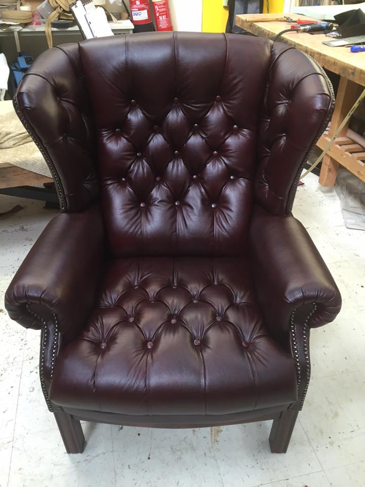 Leather lounger